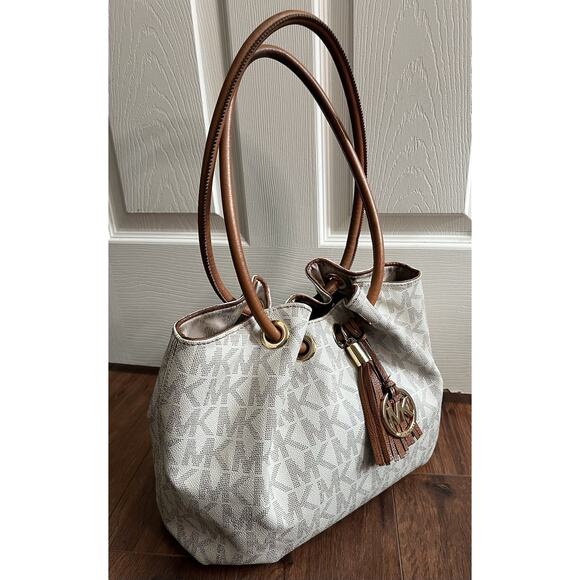 MICHAEL KORS Signature Canvas Leather Tasseled Ring Bucket Tote with BONUS - Picture 5 of 16